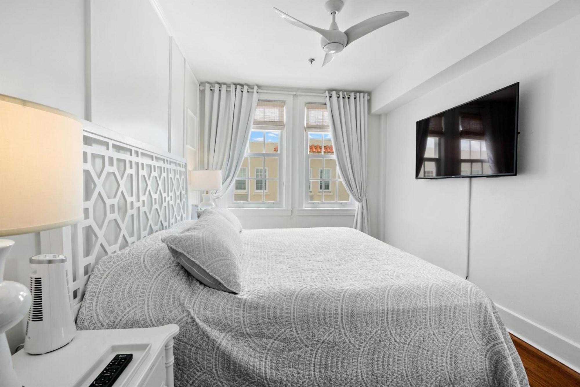 Orchid Suites - Historic Palm Beach Hotel Condominium Eksteriør billede